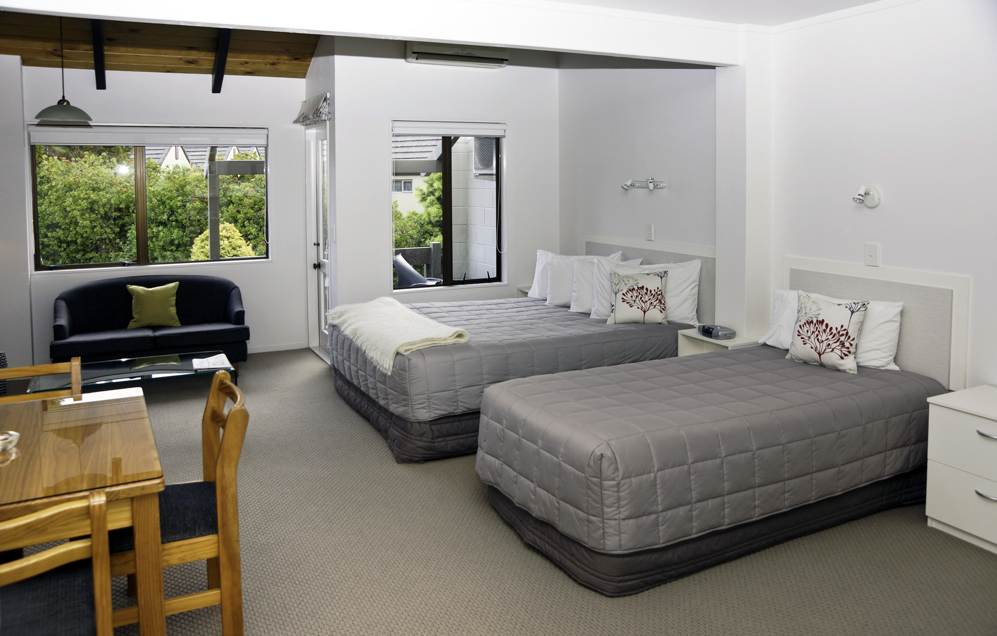 studio-apartment-lakeside-villas-taupo-nz-1